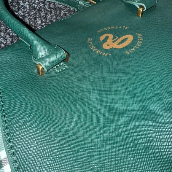 Harry Potter Slytherin Satchel Bag Green Crossbody Purse Hogwarts House Crest - Picture 3 of 7